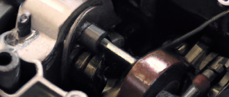 How does a car's starter motor work?